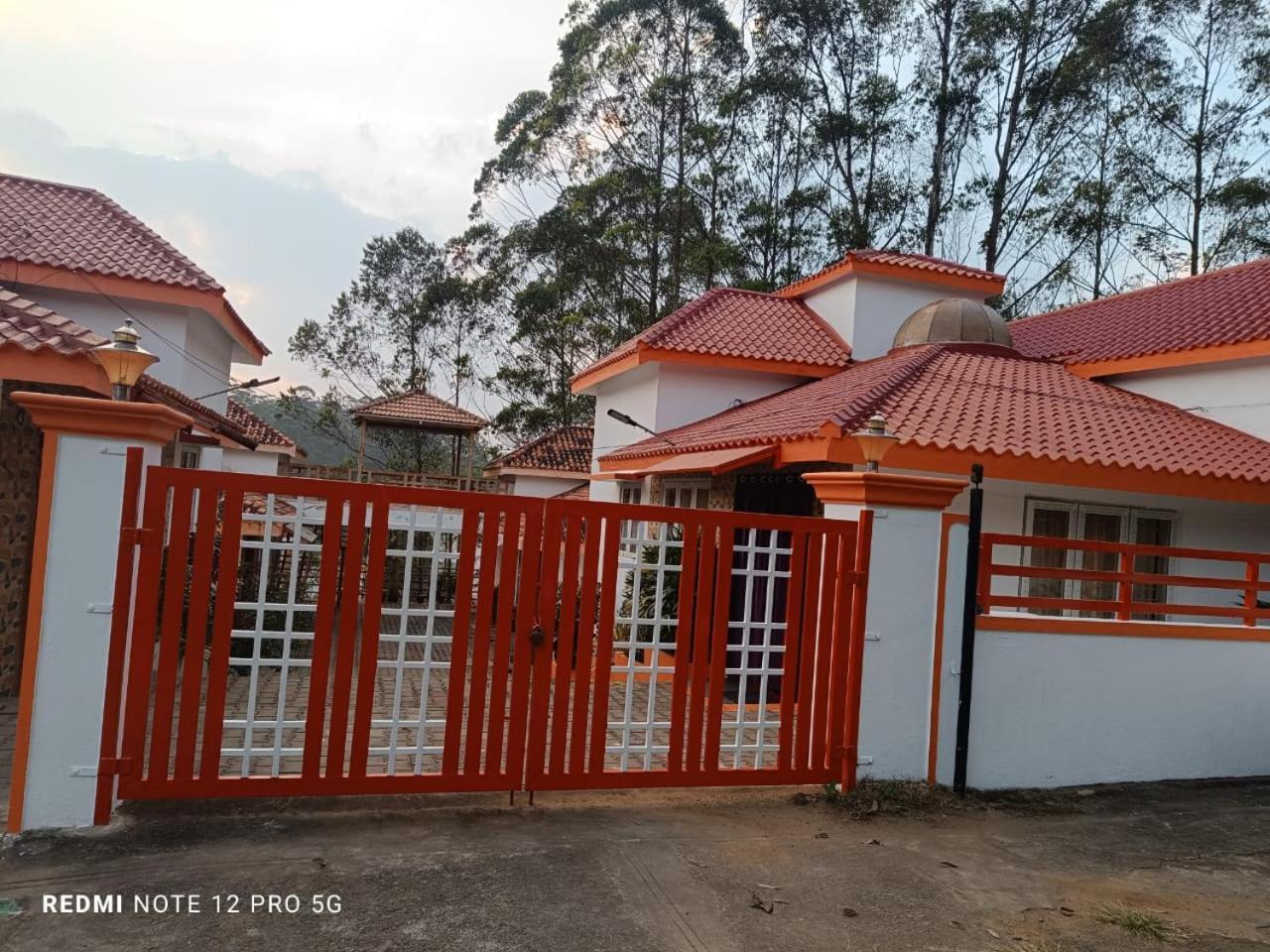 Snow White Home,Bedford Road, Yercaud Ngoại thất bức ảnh